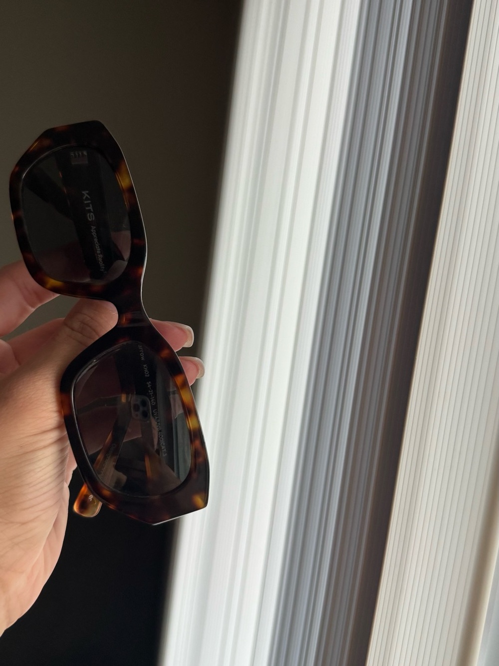 Folding Tortoiseshell Reading Glasses - Brown